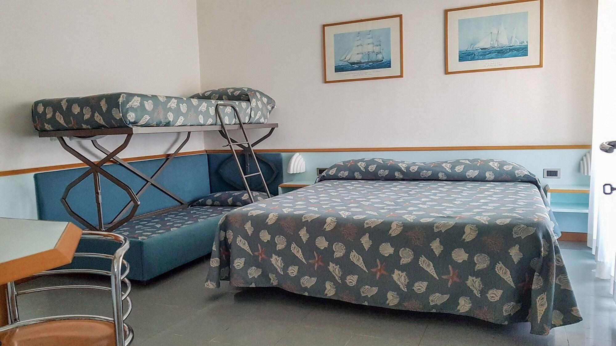 Hotel Gaby Римини Экстерьер фото