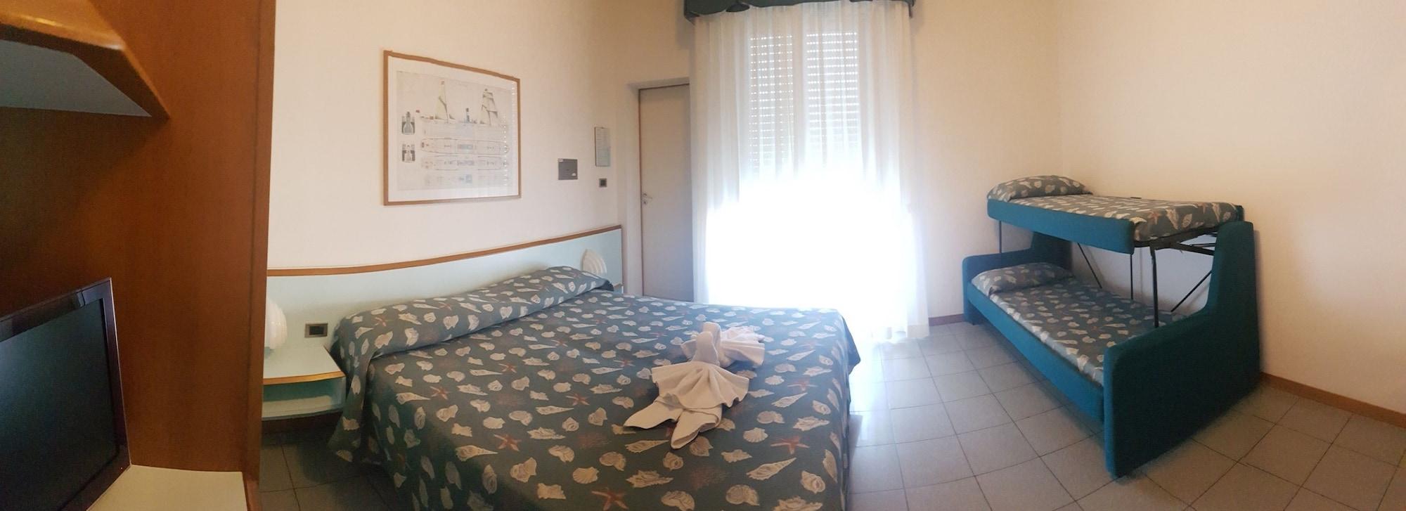 Hotel Gaby Римини Экстерьер фото