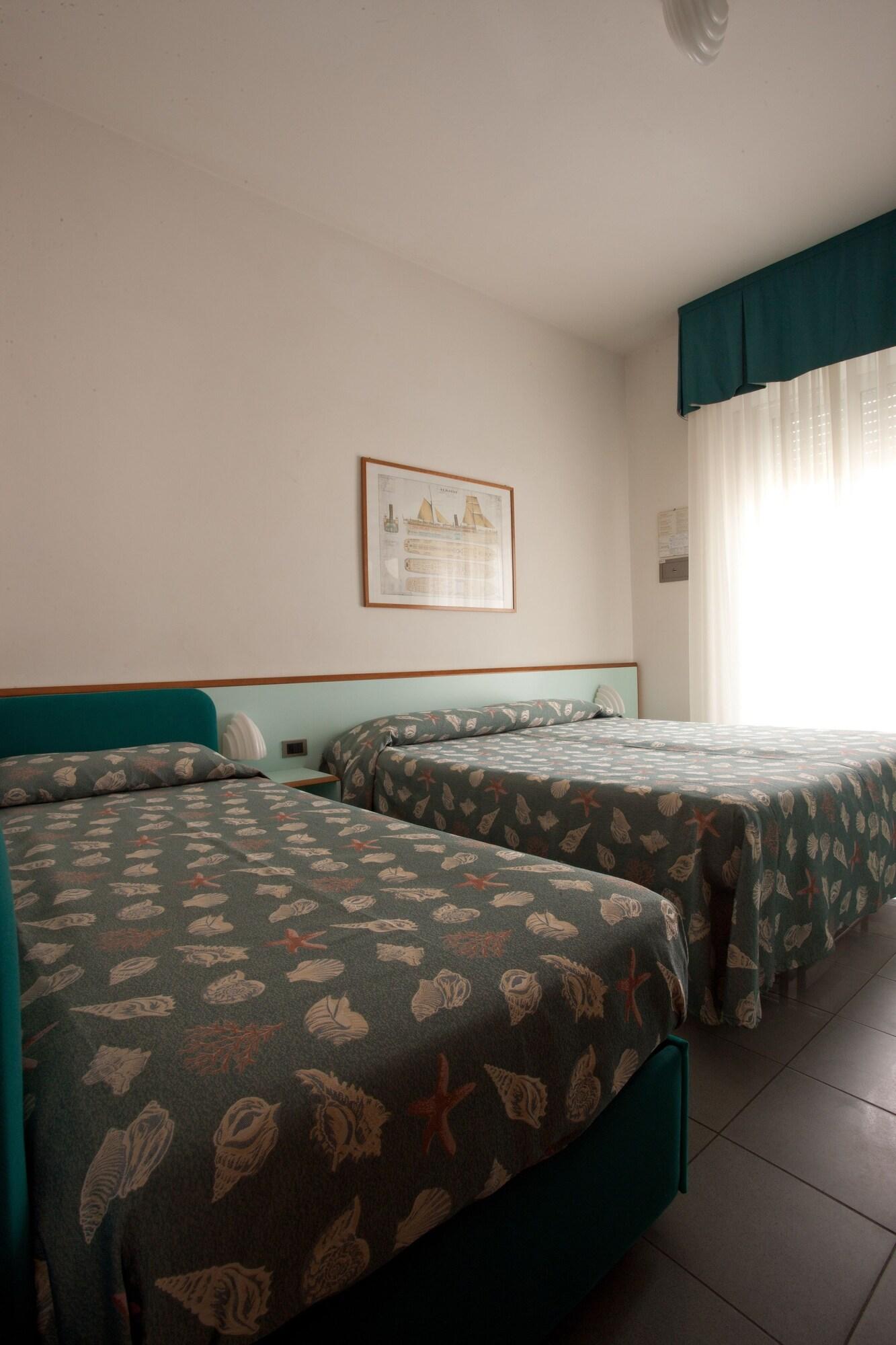 Hotel Gaby Римини Экстерьер фото