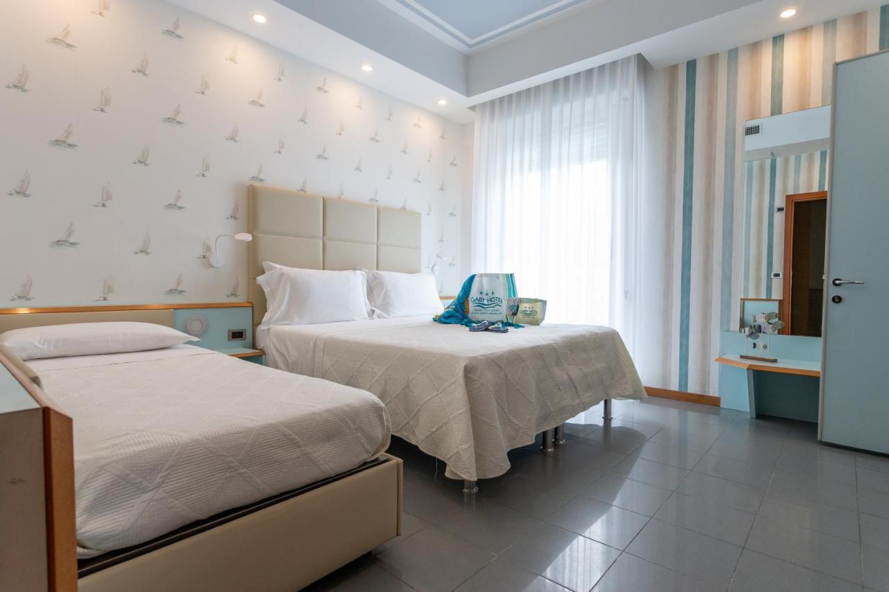 Hotel Gaby Римини Экстерьер фото