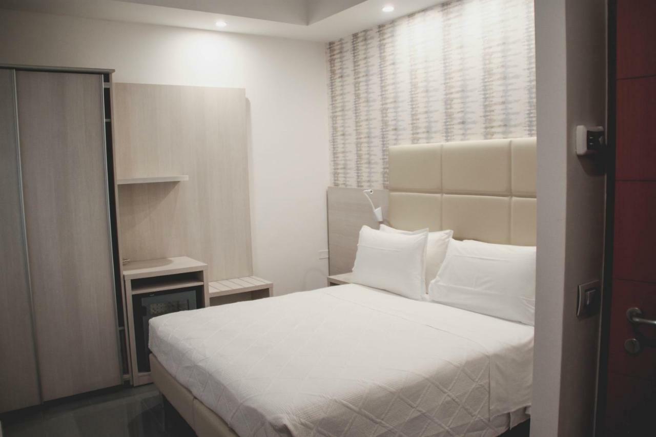 Hotel Gaby Римини Экстерьер фото